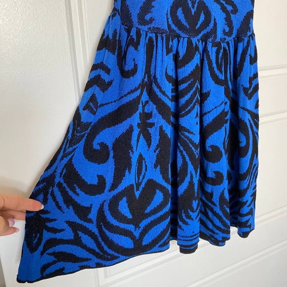 TORN BY RONNY KOBO BLUE BLACK STRETCHY MATERIAL DRESS SIZE SMALL - Picture 15 of 16